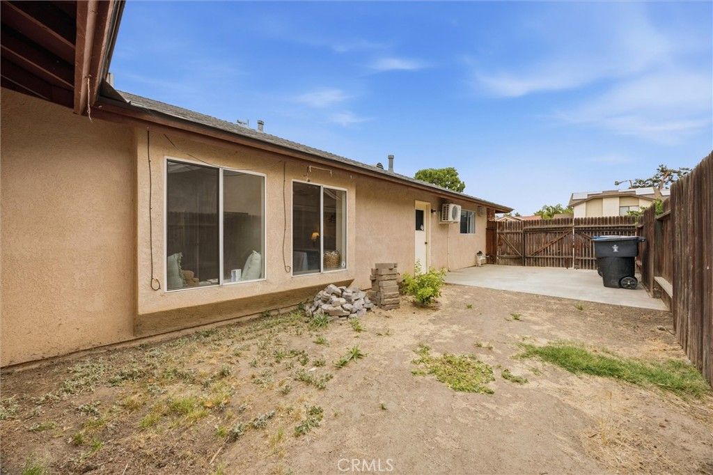 Image 51 of property listing at 9901 Mesa Oak Drive, Bakersfield, CA 93311