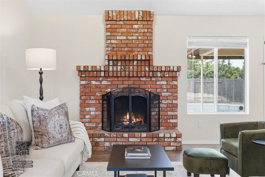 Image 9 of property listing at 9901 Mesa Oak Drive, Bakersfield, CA 93311