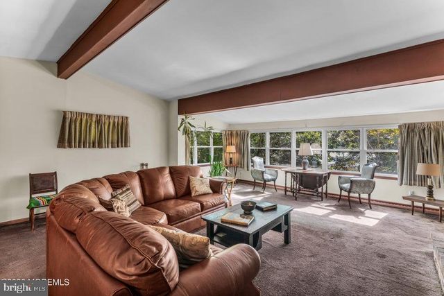 1687 FORGE POND RD, Brick, NJ 08724