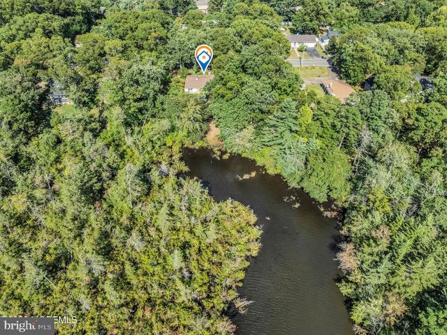 1687 FORGE POND RD, Brick, NJ 08724