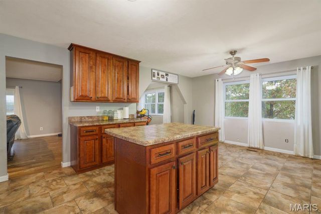 695 Sidney Street, St James, MO 65559