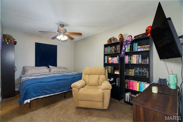 695 Sidney Street, St James, MO 65559