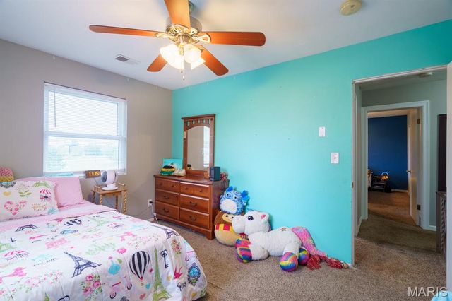 695 Sidney Street, St James, MO 65559