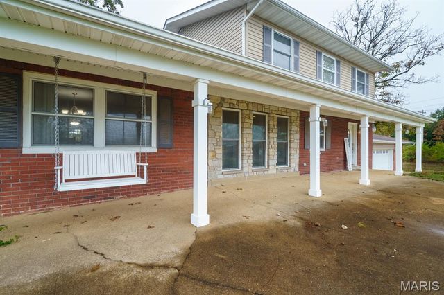 695 Sidney Street, St James, MO 65559