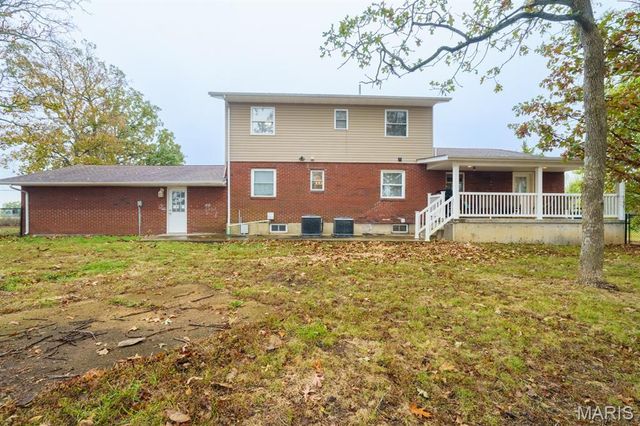 695 Sidney Street, St James, MO 65559