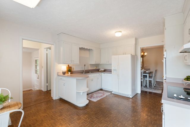 2054 Ridgecrest Cir, Dickson, TN 37055