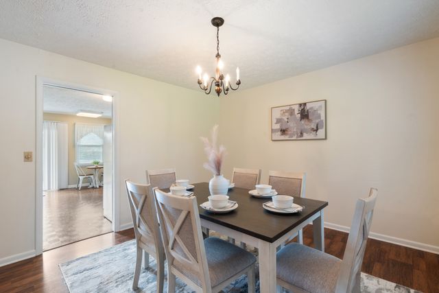 2054 Ridgecrest Cir, Dickson, TN 37055