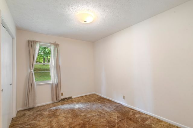 2054 Ridgecrest Cir, Dickson, TN 37055
