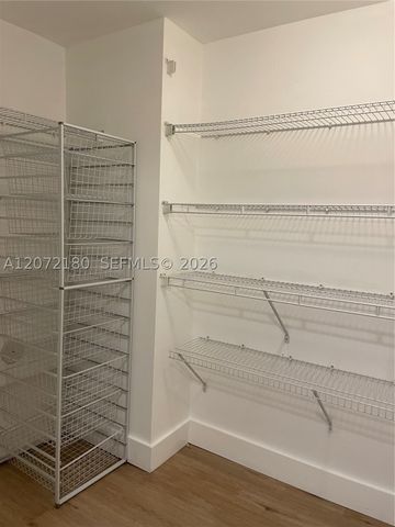 2000 N Bayshore Dr 205, Miami, FL 33137