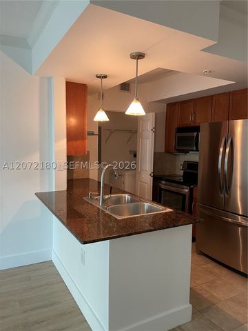 2000 N Bayshore Dr 205, Miami, FL 33137