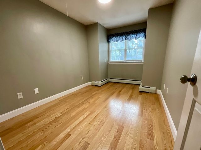 8 Anderson Ln, Grafton, MA 01536