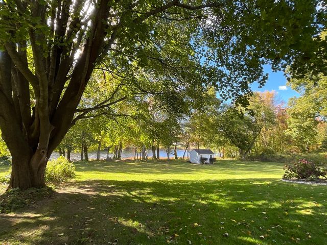 8 Anderson Ln, Grafton, MA 01536
