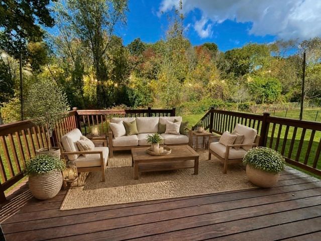 8 Anderson Ln, Grafton, MA 01536