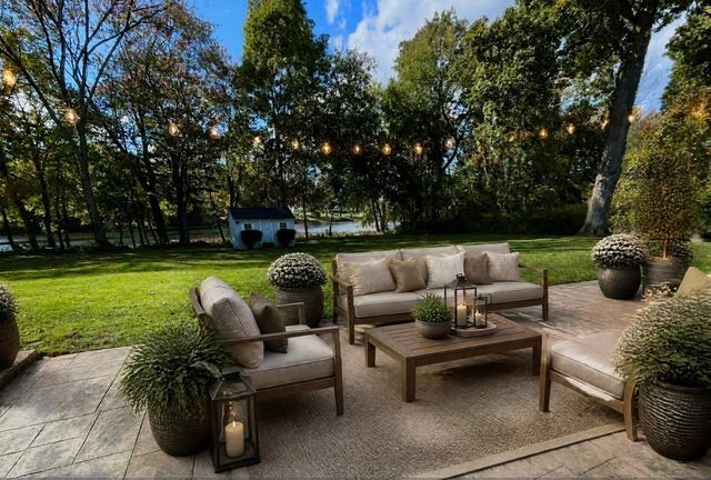 8 Anderson Ln, Grafton, MA 01536