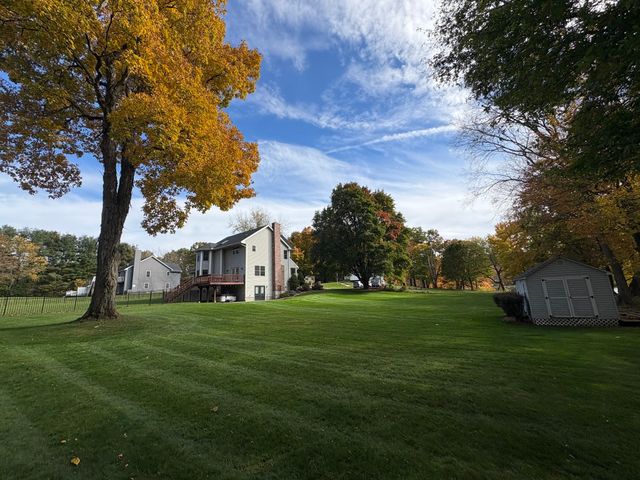 8 Anderson Ln, Grafton, MA 01536