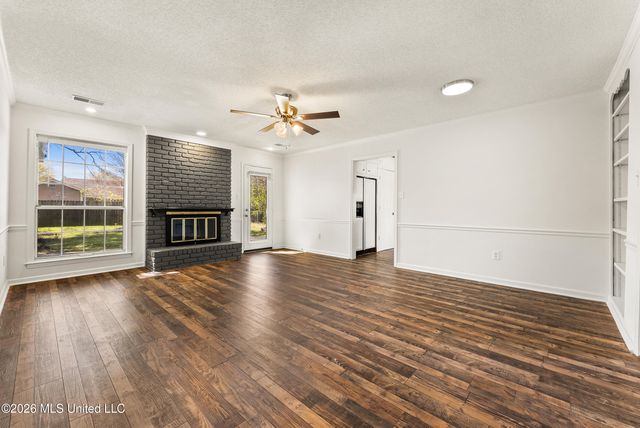 915 Birchfield Place, Southaven, MS 38671