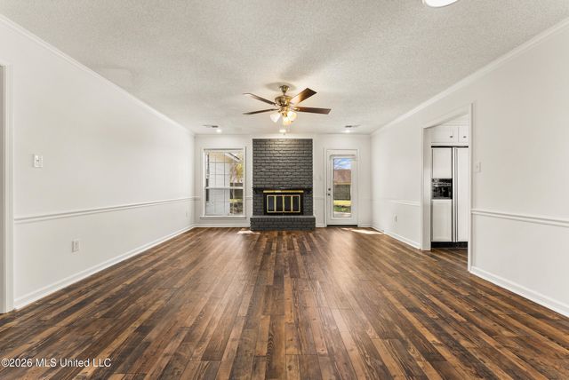 915 Birchfield Place, Southaven, MS 38671