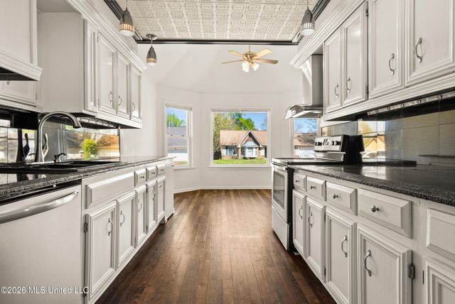 915 Birchfield Place, Southaven, MS 38671