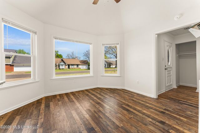 915 Birchfield Place, Southaven, MS 38671