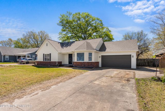 915 Birchfield Place, Southaven, MS 38671