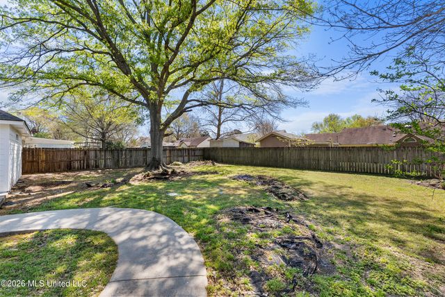 915 Birchfield Place, Southaven, MS 38671