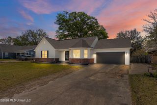 915 Birchfield Place, Southaven, MS 38671