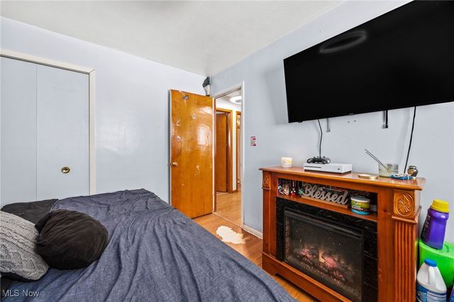 1115 Birch Lane, Cleveland, OH 44109