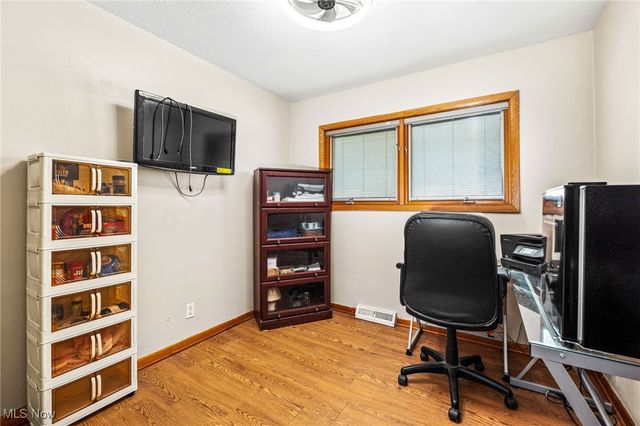 1115 Birch Lane, Cleveland, OH 44109