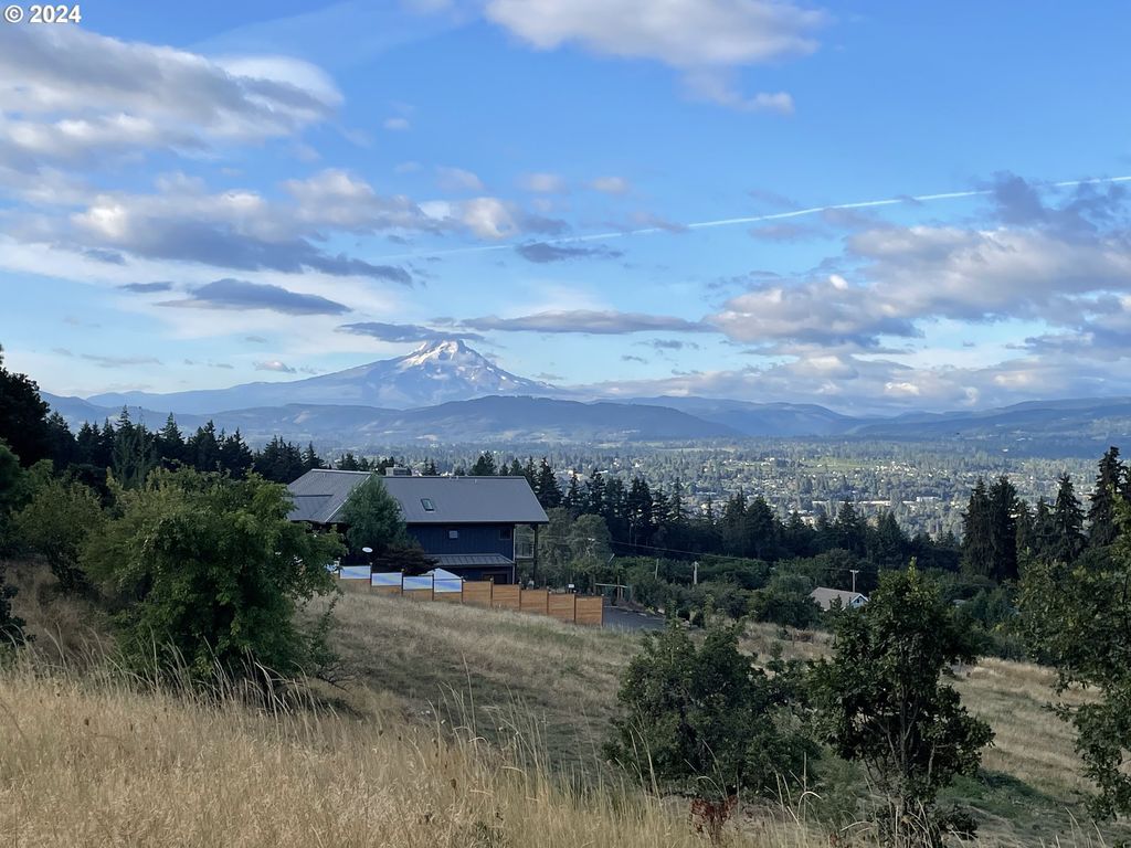141 Hwy, White Salmon, WA 98672