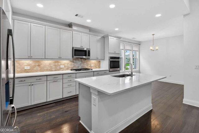 408 Cottonwood Circle, Peachtree City, GA 30269