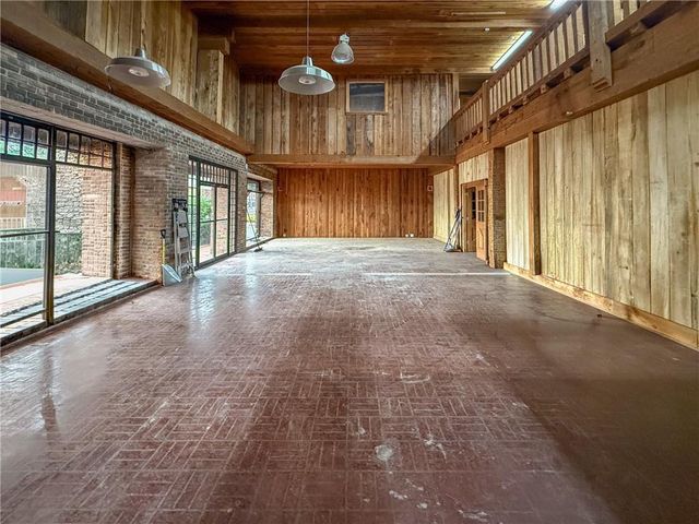 11 S Grove Street, Dahlonega, GA 30533