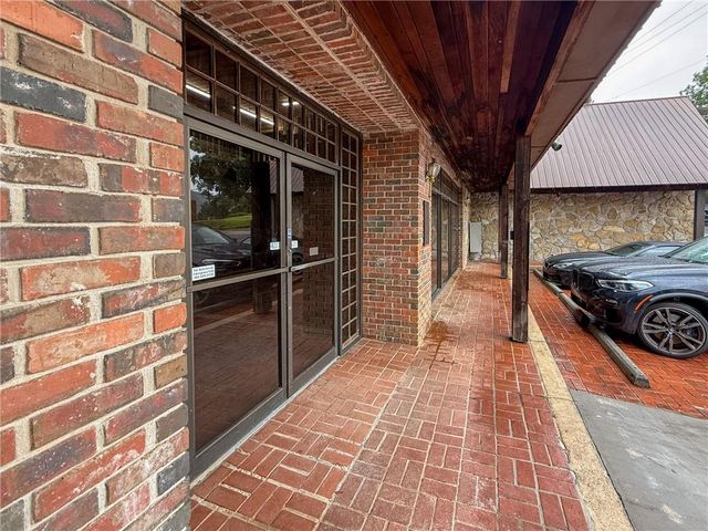 11 S Grove Street, Dahlonega, GA 30533
