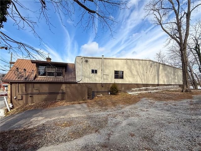 11 S Grove Street, Dahlonega, GA 30533
