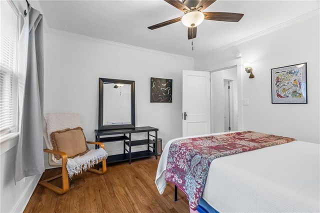 5445 Holmes Street, Kansas City, MO 64110