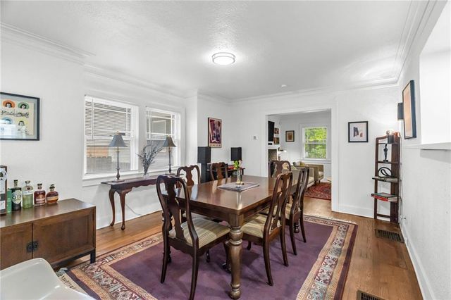 5445 Holmes Street, Kansas City, MO 64110