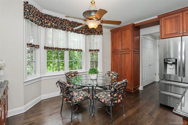 398 Altessa Boulevard, Melville, NY 11747