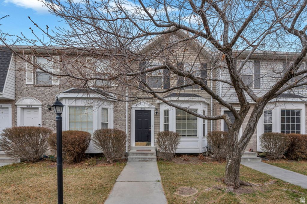 986 N INDEPENDENCE AVE, Provo, UT 84604