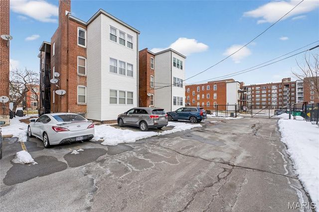 5544 Waterman Boulevard 3W, St Louis, MO 63112