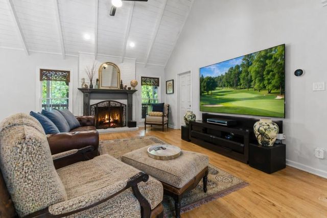 6422 Old Shadburn Ferry Road, Buford, GA 30518