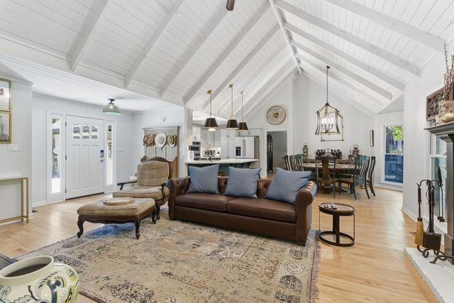 6422 Old Shadburn Ferry Road, Buford, GA 30518