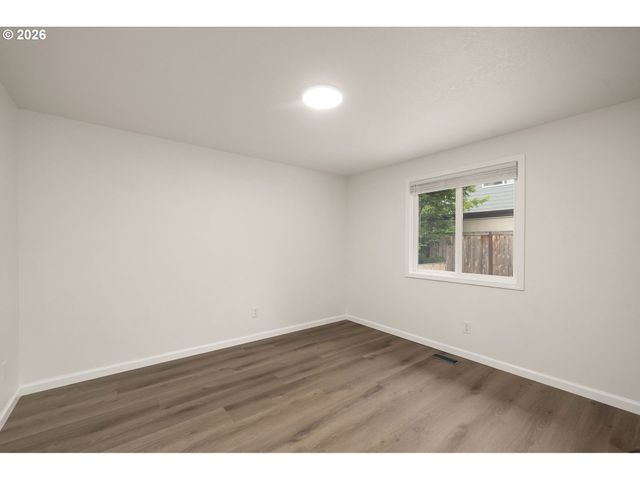 2038 Se Village Ct, Hillsboro, OR 97123