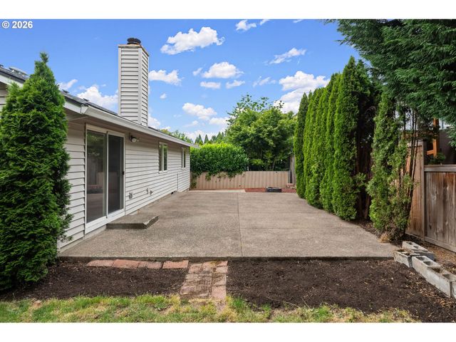 2038 Se Village Ct, Hillsboro, OR 97123