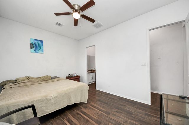 3011 Layne Street, La Porte, TX 77571