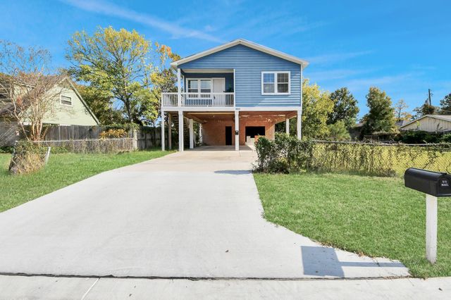 3011 Layne Street, La Porte, TX 77571