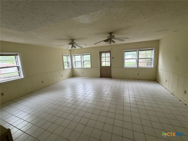 3901 Midway Drive, Temple, TX 76502