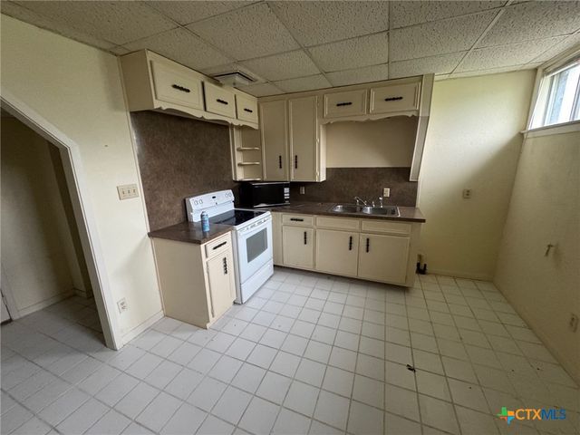 3901 Midway Drive, Temple, TX 76502
