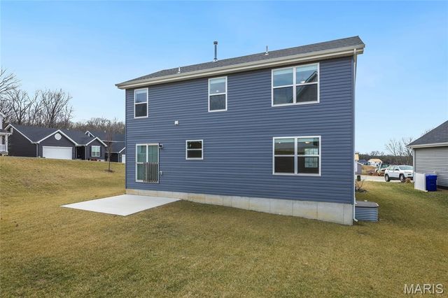 5601 Sun Bear Drive, House Springs, MO 63051