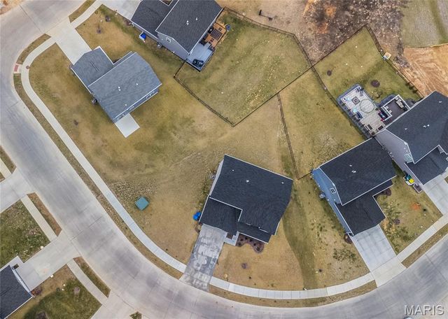 5601 Sun Bear Drive, House Springs, MO 63051