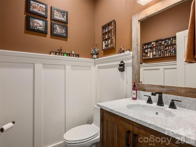 95 Merrills Chase Road, Asheville, NC 28803