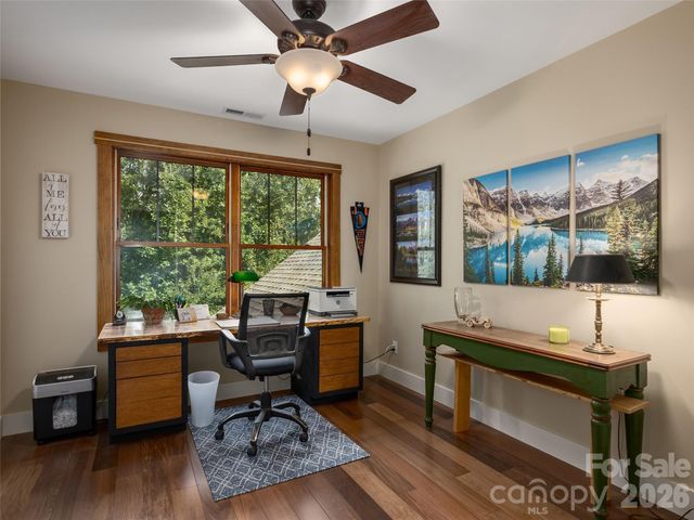95 Merrills Chase Road, Asheville, NC 28803